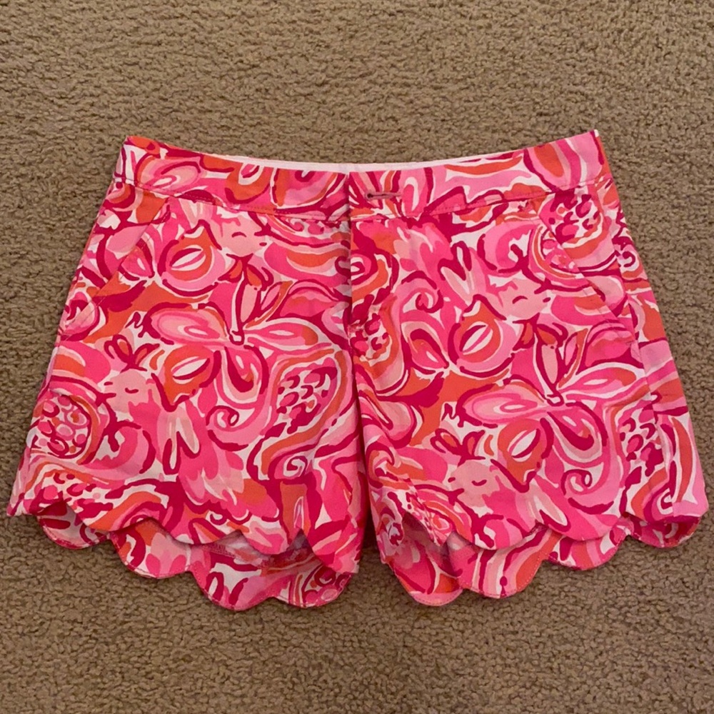 Lilly Pulitzer Scalloped Buttercup Shorts